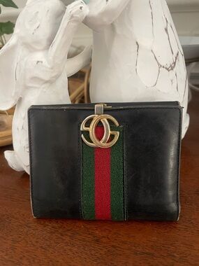 Vintage Gucci Sherry Line Black Leather Wallet with Green and Red Stripe